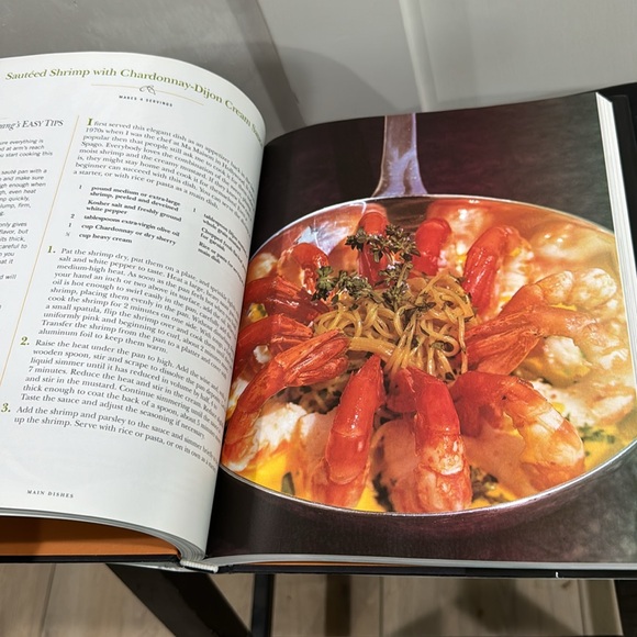 Wolfgang Puck makes it Easy - Signed book by Wolfgang - Picture 7 of 7